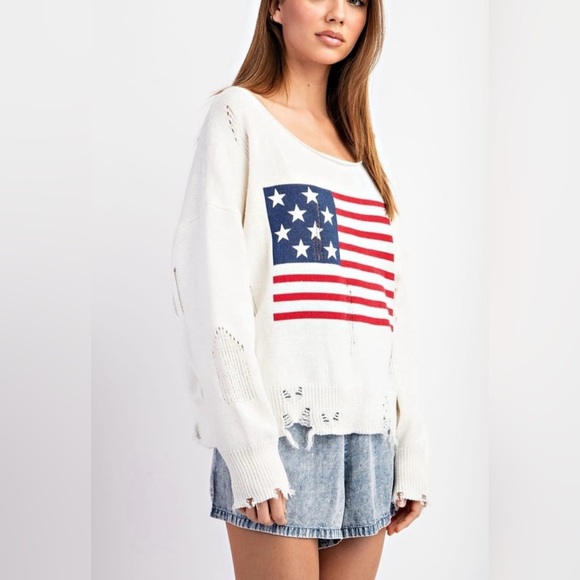 NWT Ivory Distressed American Flag Lightweight Long Sleeve Sweater - Picture 2 of 6